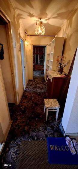 Apartament cu 2 camere decomandat în Eremia