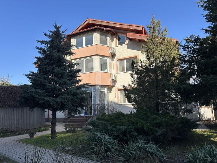 Casă cu 5 camere cu Canalizare în Andronache