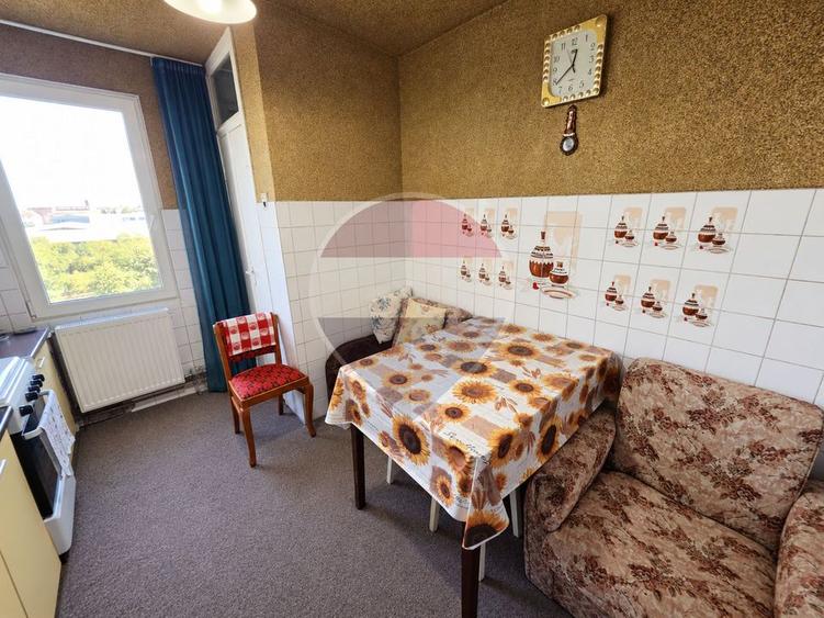 Apartament cu 2 camere decomandat, mobilat în Planete