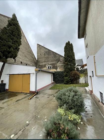 Casă cu 3 camere cu Teren 300 Mp în Titulescu
