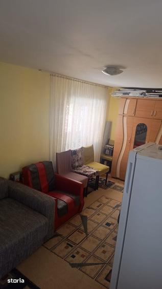 Casă cu 4 camere cu Teren 114 Mp în Bujoreni