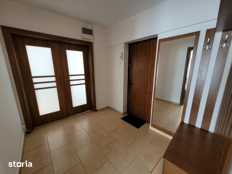 Apartament cu 2 camere decomandat în Centrul Civic