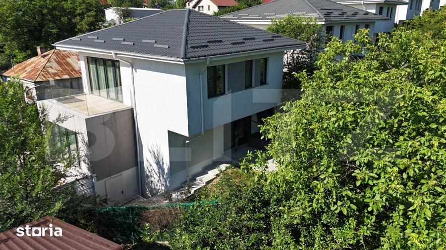 Casă cu 4 camere cu Teren 330 Mp în Bucium