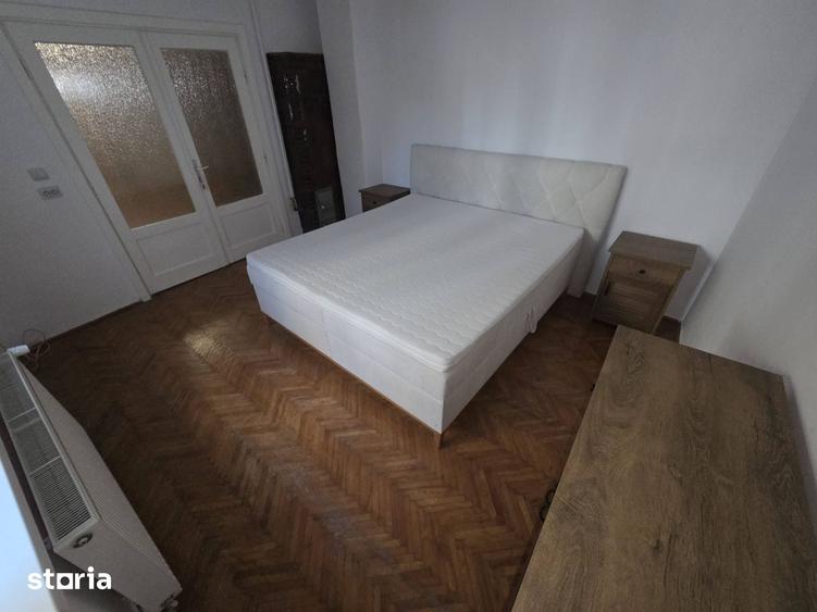 Casă cu 5 camere cu Teren 200 Mp în Andrei Mureșanu