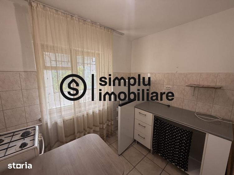 Apartament cu 2 camere decomandat în 1 Mai