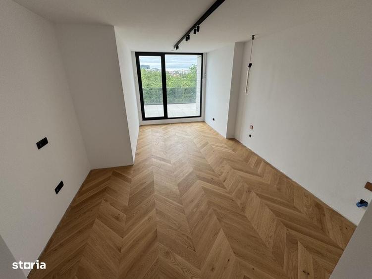 Vila LUX| 400mp |5-6 Camere |2 Parcari |intre OMV - Erou Iancu - 4