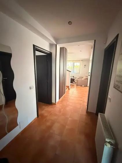 Duplex cu 6 camere cu Canalizare în Mogoșoaia