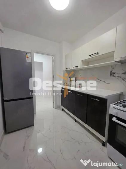 Apartament cu 3 camere semidecomandat în Colentina