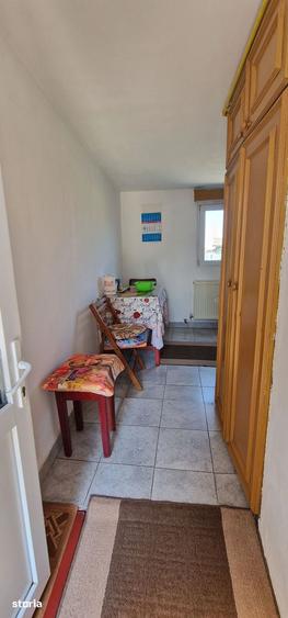 Casă cu 3 camere cu Teren 281 Mp în Central