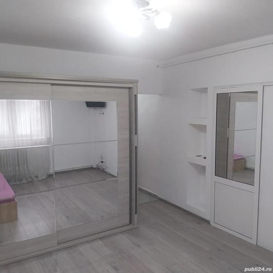 Garsonieră decomandată în Calea Moldovei