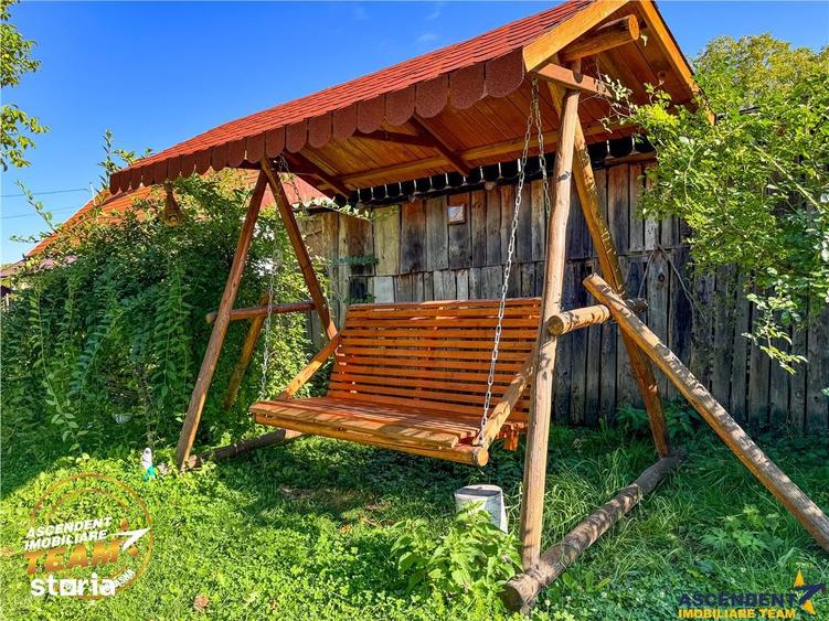 Casă cu 2 camere cu Teren 2989 Mp în Zagon