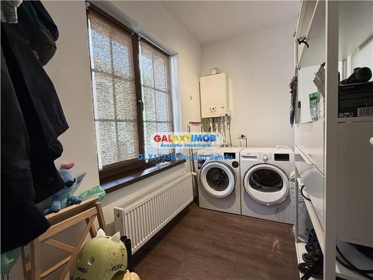 Casă cu 4 camere cu Teren 250 Mp în Dragomirești-Deal