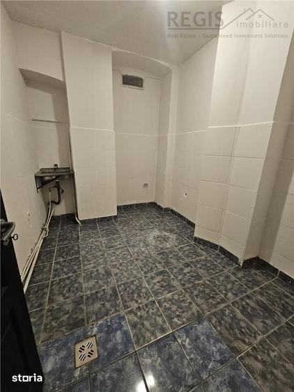 Spațiu comercial, de 90 mp, în Centrul Istoric