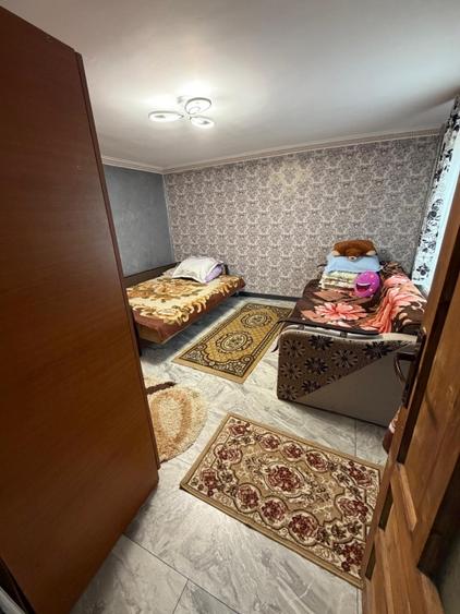 Casă individuală cu 5 camere cu Canalizare în Romanești