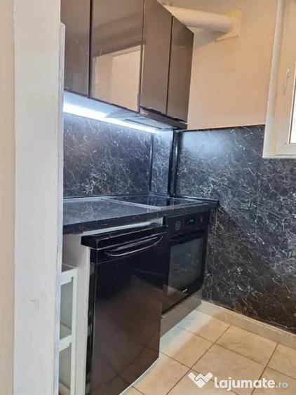 Apartament cu 2 camere semidecomandat în Gara de Nord