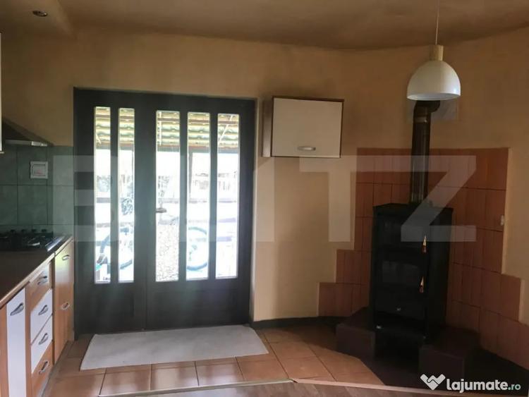 Casă cu 5 camere cu Teren 600 Mp în Central