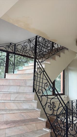 Casă individuală cu 9 camere cu Teren 2500 Mp în Pipera