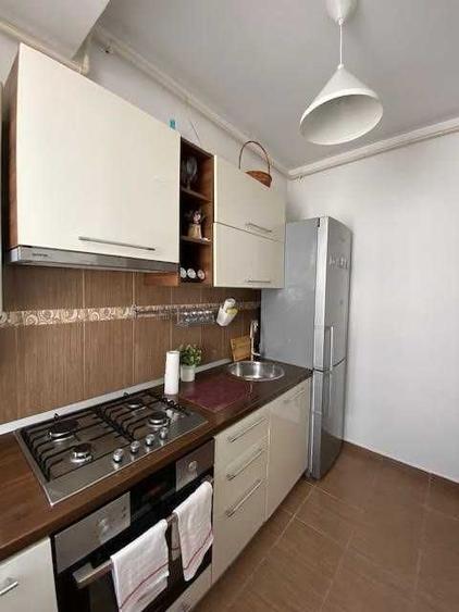 Garsonieră decomandată în Bucureștii Noi
