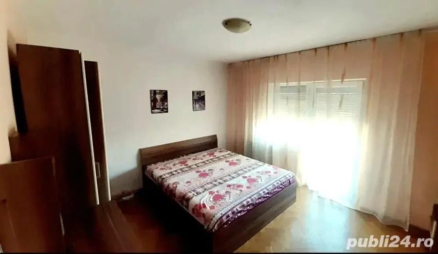 Apartament cu 2 camere semidecomandat, mobilat în Bucovina