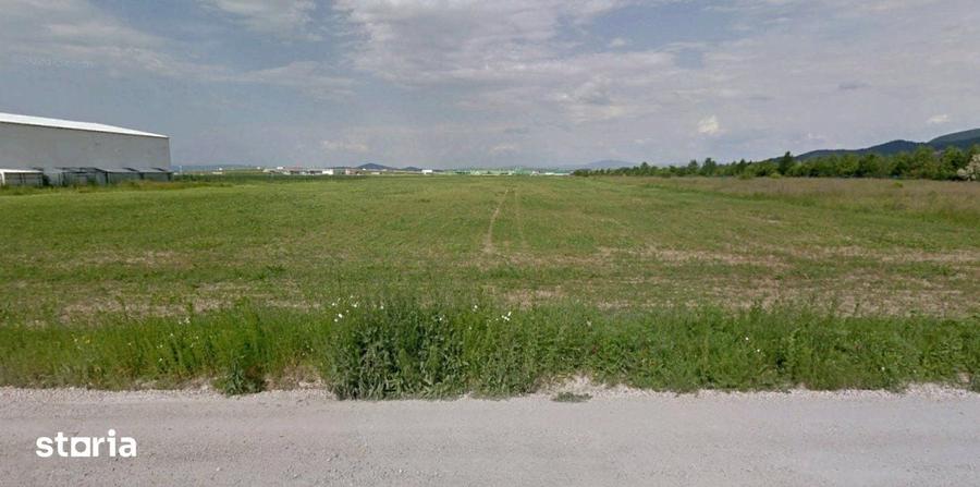 Teren de 30000 mp, în Central