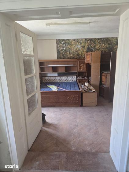 Casă cu 6 camere cu Teren 798 Mp în Botizului