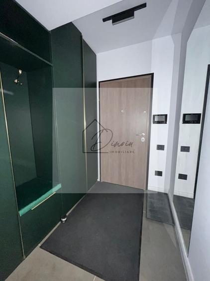 Apartament cu 2 camere decomandat, mobilat în Central