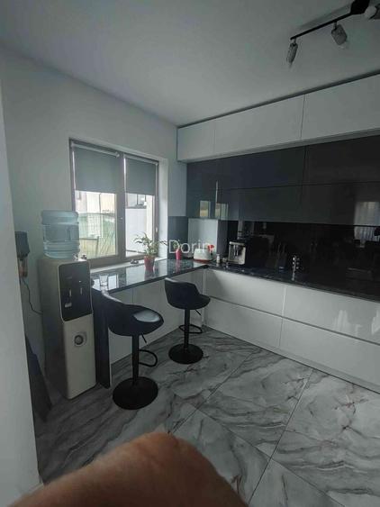Casa duplex la cheie