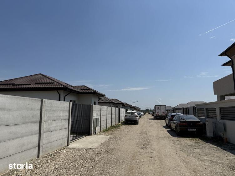 Casă cu 4 camere cu Teren 400 Mp în Clinceni