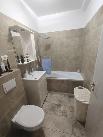 Apartament cu 3 camere decomandat, mobilat în Ciarda Roșie