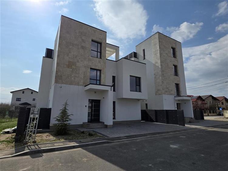 Casă individuală cu 4 camere cu Canalizare în Sud-Est