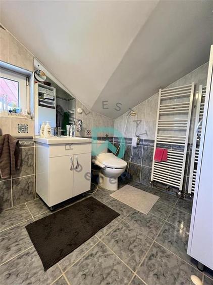 Casă individuală cu 5 camere cu Teren 690 Mp în Hărman