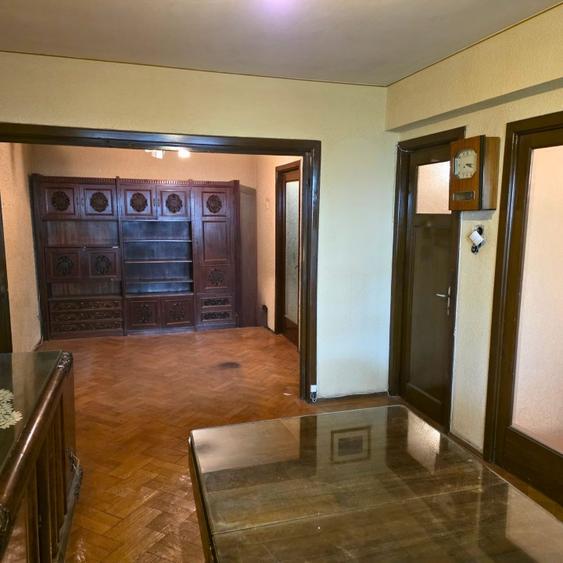 Apartament cu 2 camere circular în Universitate