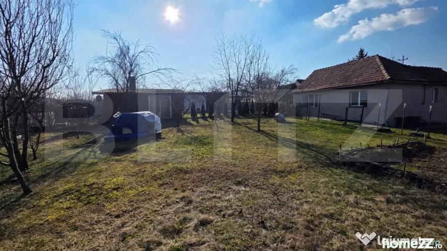 Casă cu 3 camere cu Teren 3000 Mp în Central