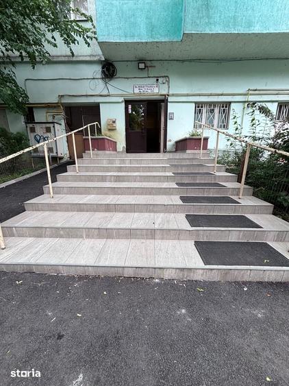 Apartament cu 3 camere decomandat în Gara de Nord