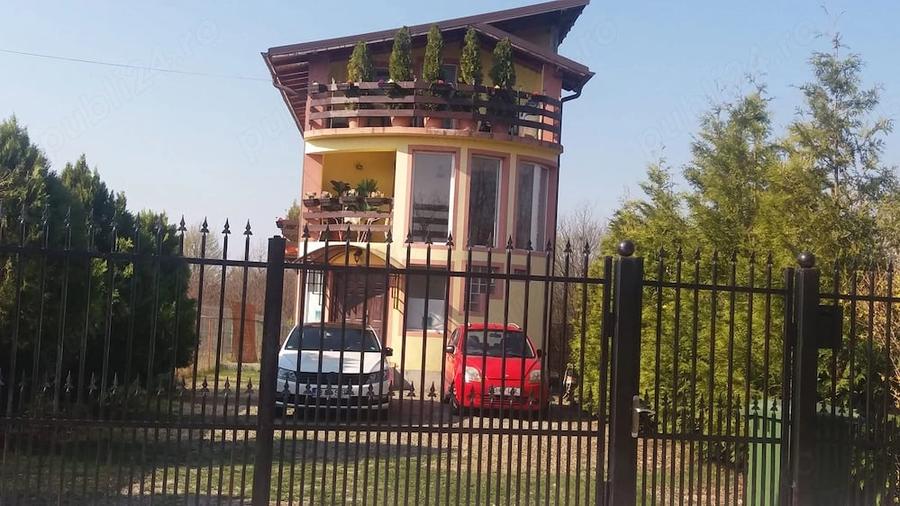 Casă cu 3 camere cu Teren 1092 Mp în Goruna