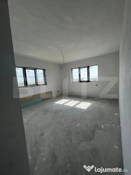 Casă cu 4 camere cu Teren 800 Mp în Central
