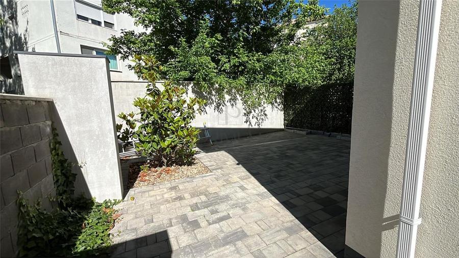 Casa - parter cu mansarda - 105 mp utili - toate utilitatiile - 15