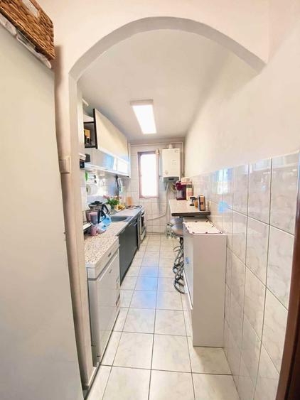 Vand Apartament 2 camere Gheorgheni, langa Piata Hermes - 3