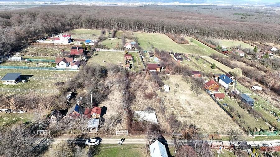 Teren de 1110 mp, în Calea Dumbrăvii