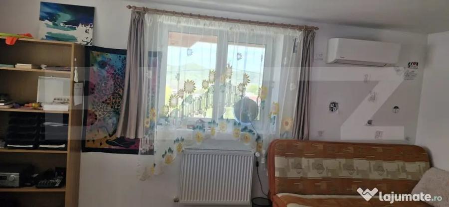 Casă cu 2 camere cu Teren 1000 Mp în Central