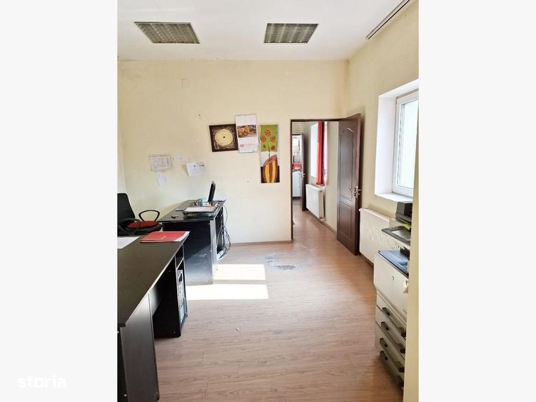 Casă cu 3 camere în Arbănași