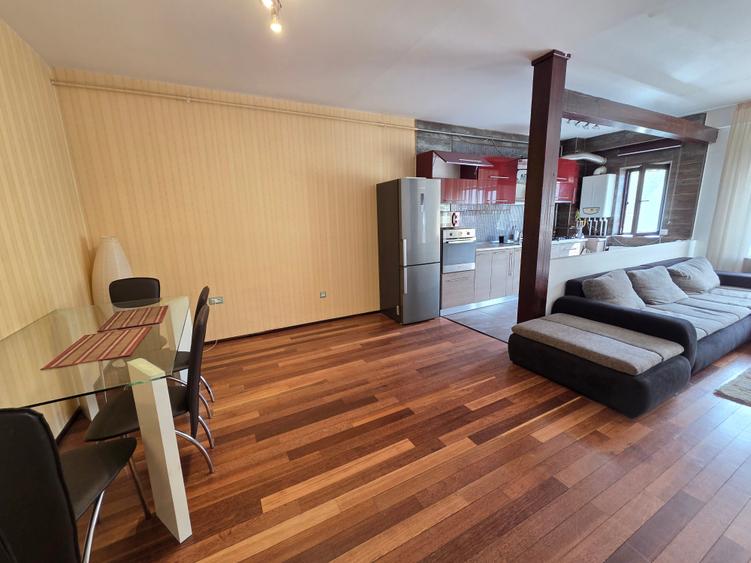 Apartament cu 2 camere semidecomandat în Văcăresti