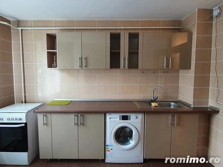 Apartament cu 2 camere decomandat în Medicină