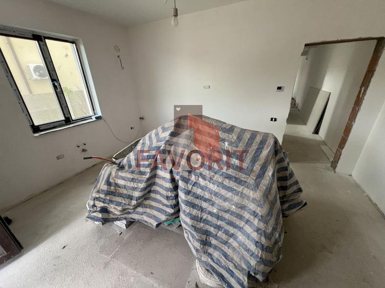Duplex cu 4 camere cu Canalizare în Giroc