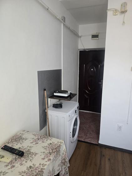 Garsonieră decomandată în Exterior Vest