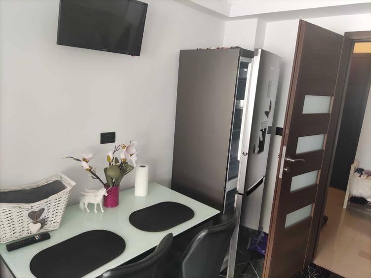Apartament cu 3 camere decomandat în Herăstrău