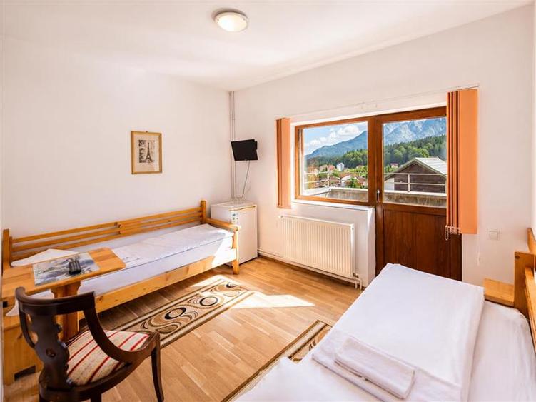 Hotel/Pensiune, de 515 mp, în Valea Alba