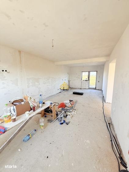 Casă cu 4 camere cu Teren 250 Mp în Clinceni