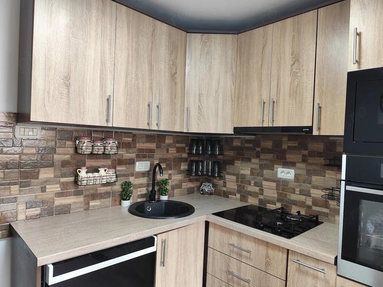 Apartament cu 3 camere decomandat în Micălaca