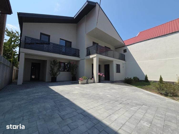 Casă cu 5 camere cu Teren 300 Mp în Babadag